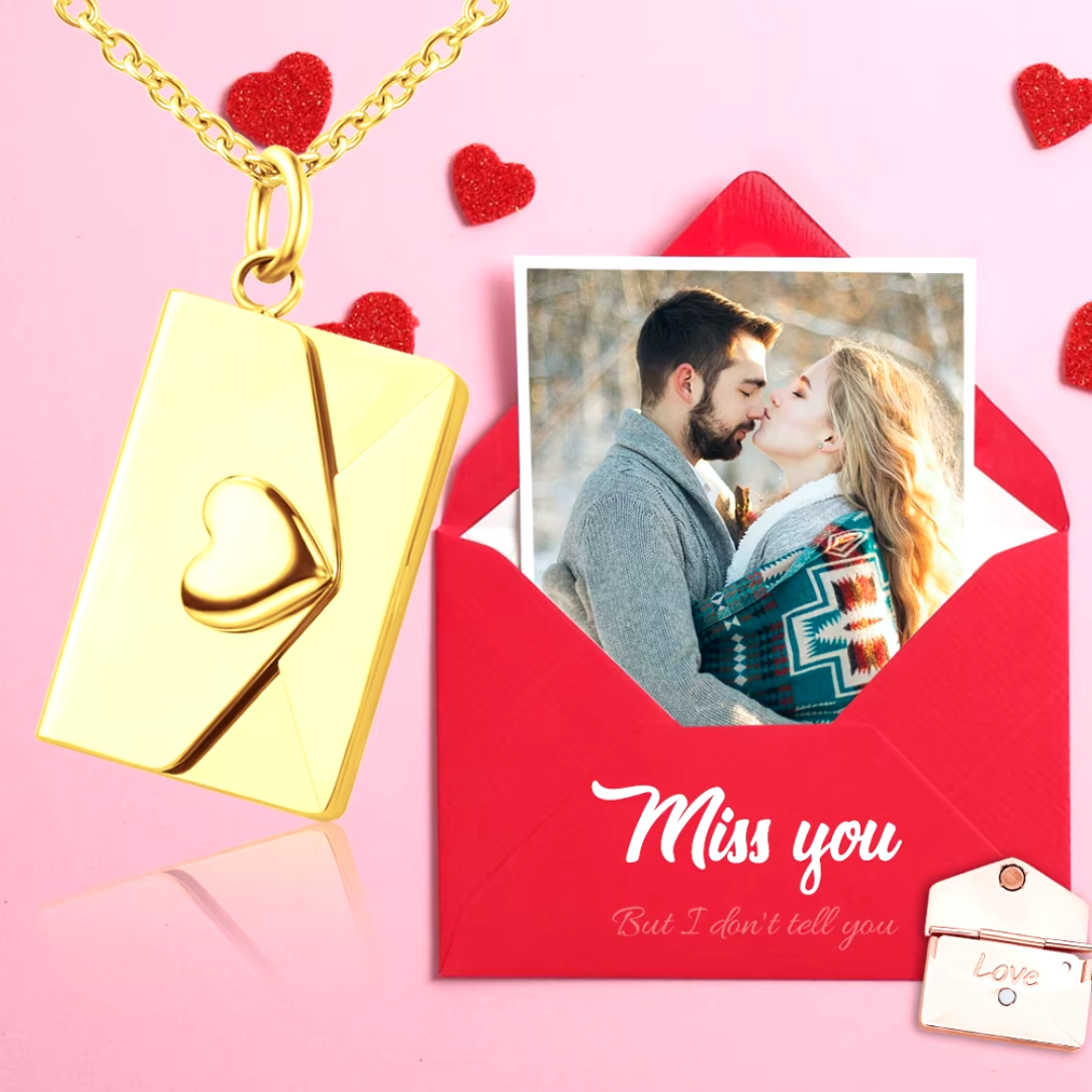 Personalized card-envelope pendant necklace