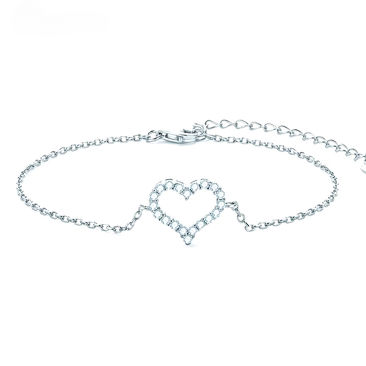 Infinite gleaming Heart charm bracelet