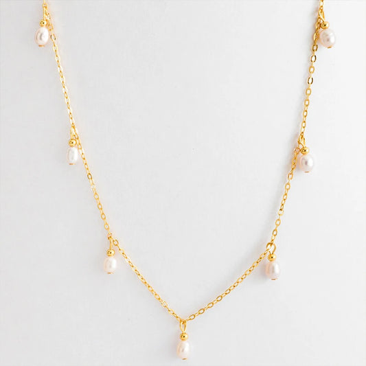 Lunar glow pearl neckalce