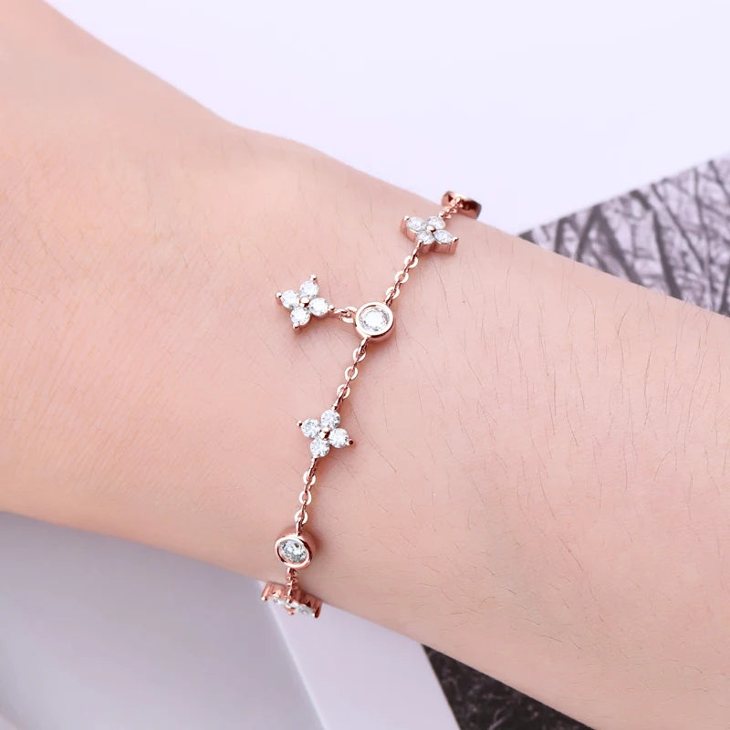 Sparkling four leafs bracelet